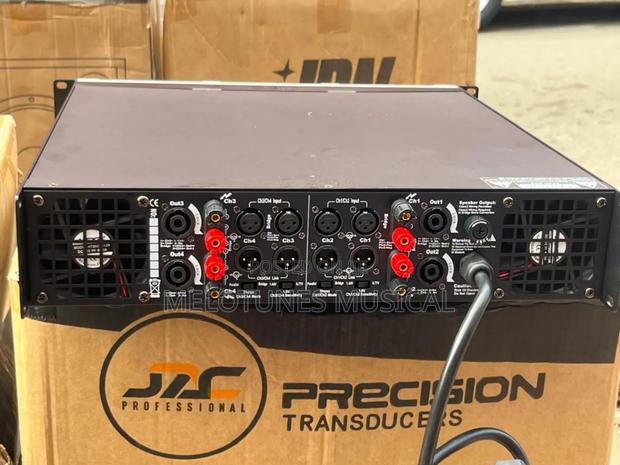 Electro-Voice (Ev) Tc9850 4in1 Midrange Power Amplifier · Photo 2