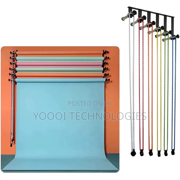 6 Roller Wall Mount Manual Background Support · Photo 1