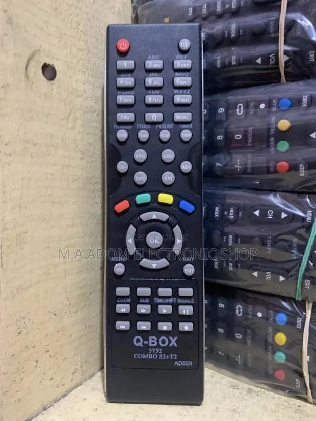Well Design Q-Box Remote Control. · Photo 1