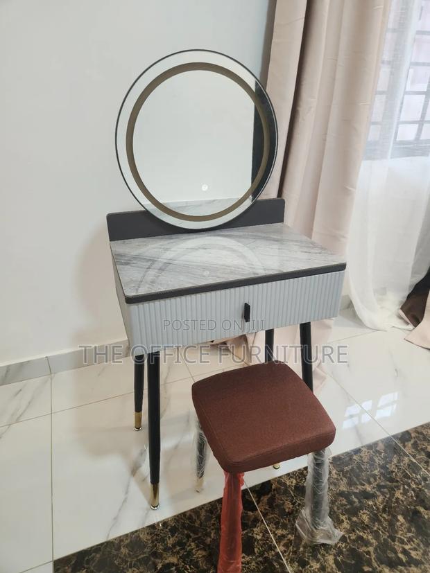 Dressing Mirror With Led · Photo 1