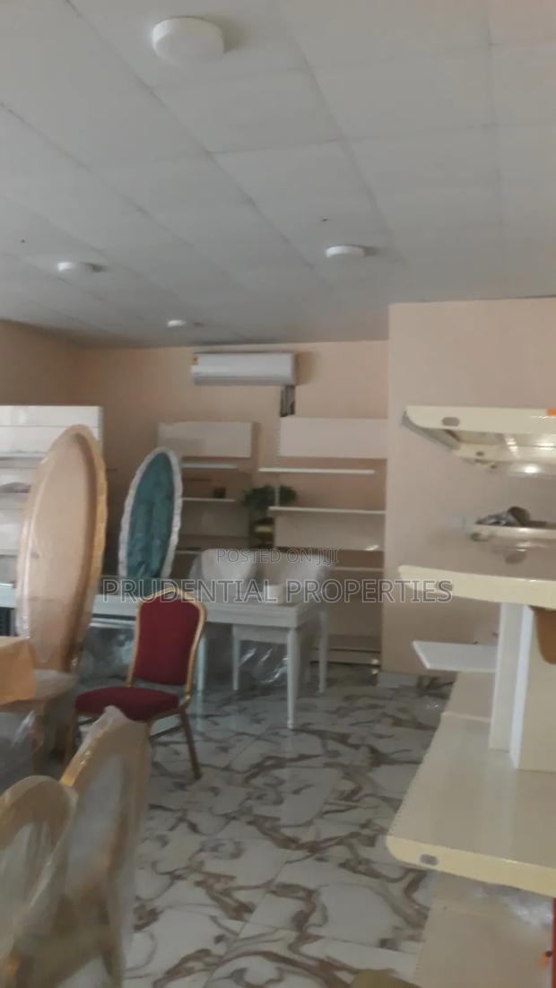 Banking Hall Space for Rent at Lapaz · Photo 2