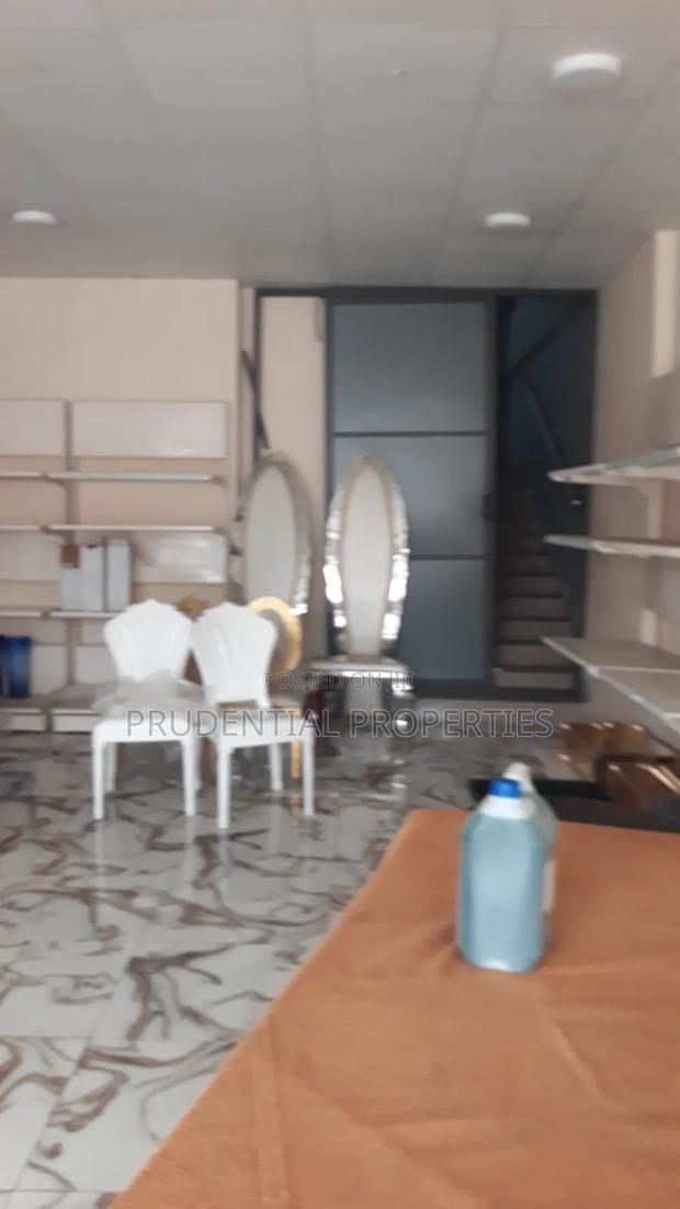 Banking Hall Space for Rent at Lapaz · Photo 3