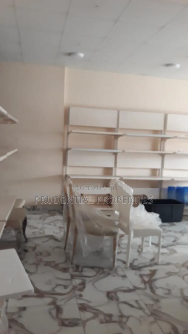 Banking Hall Space for Rent at Lapaz · Photo 6