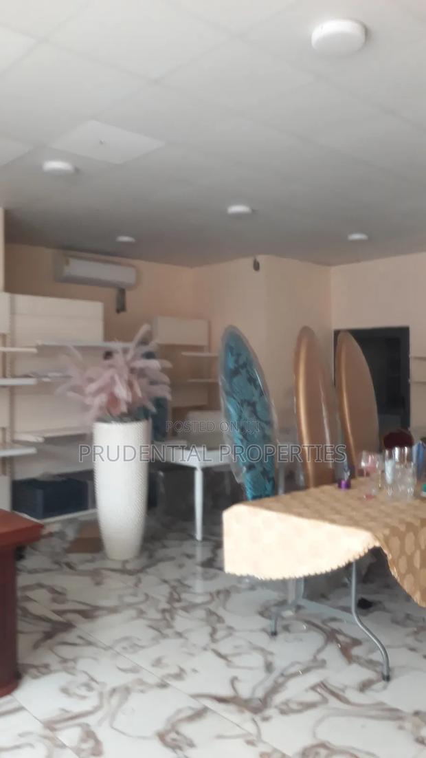 Banking Hall Space for Rent at Lapaz · Photo 8