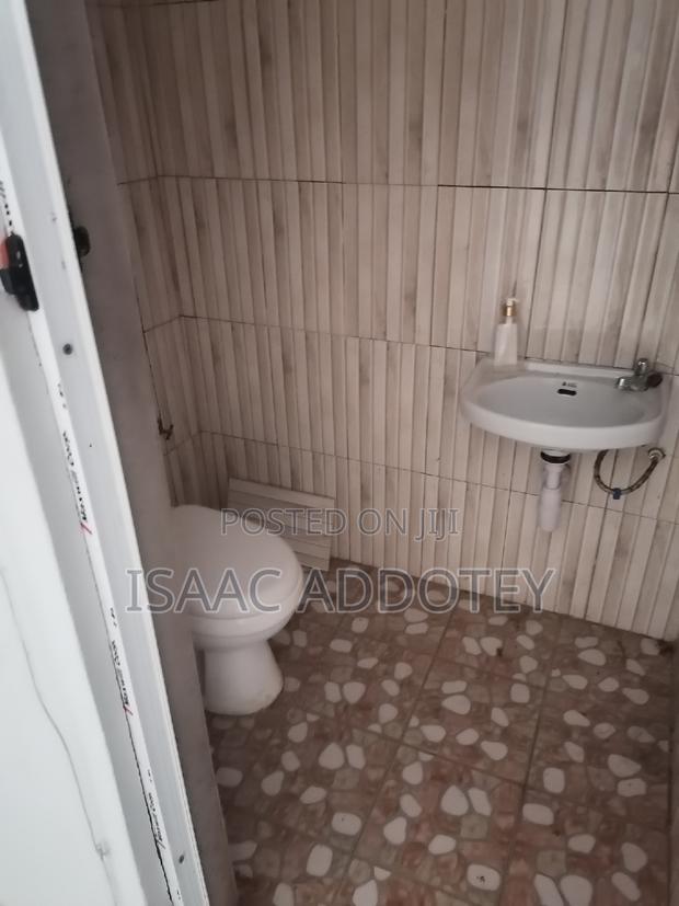 1bdrm Apartment in Store For Rent, Spintex for rent · Photo 2