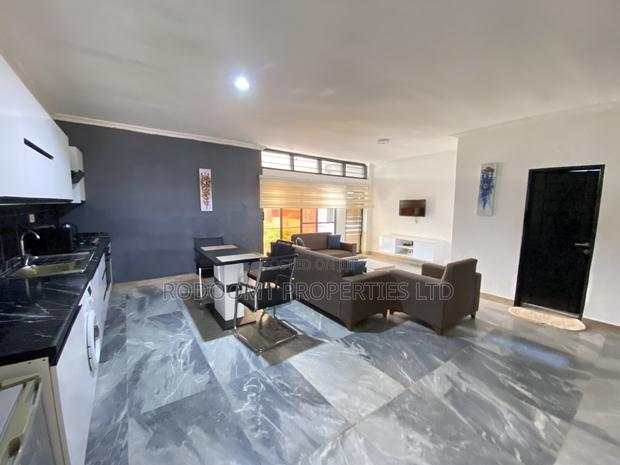 Fully Furnished 2 Bedrooms at East Legon for Short Stay · Photo 3