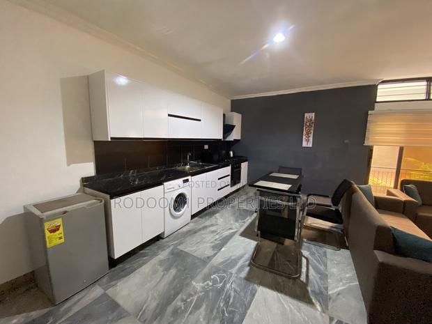 Fully Furnished 2 Bedrooms at East Legon for Short Stay · Photo 4