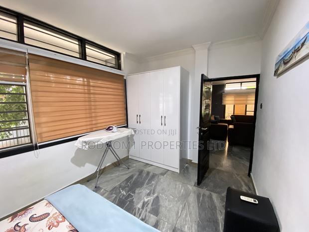 Fully Furnished 2 Bedrooms at East Legon for Short Stay · Photo 7