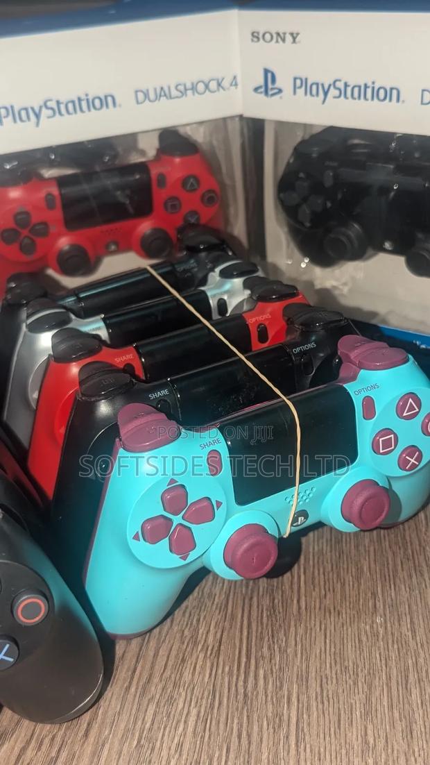 Playstation Controllers · Photo 2