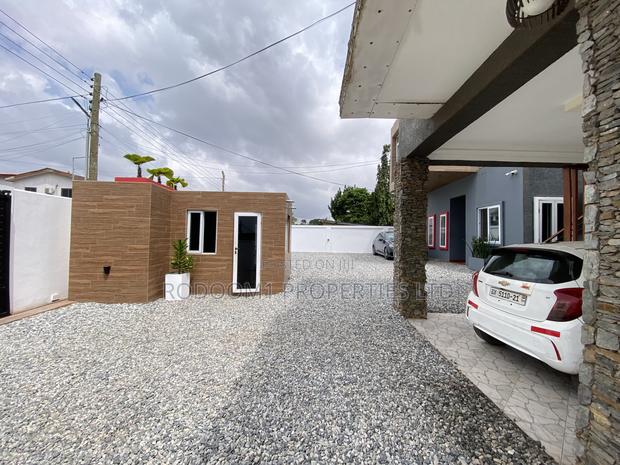 2 Bedrooms Fully Furnished at North Kaneshie for Short Stay · Photo 2