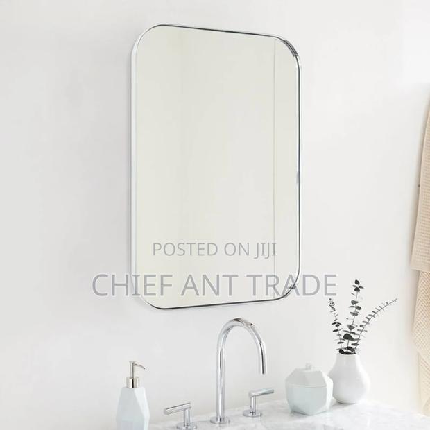Mirror 800 - 60cm*60 White · Photo 3