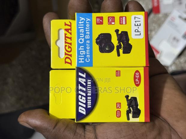 Lp -E6 and E17 Batteries · Photo 1