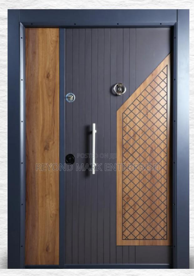 Durable Security Door · Photo 2