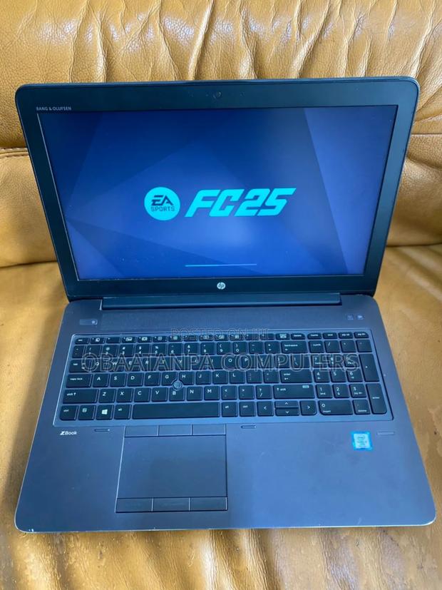 Laptop HP ZBook 15 G4 16GB Intel Core I7 SSD 256GB · Photo 3