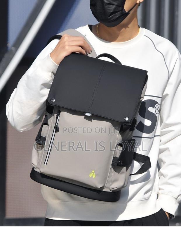 Backpack Waterproof And Anti Dust · Photo 3