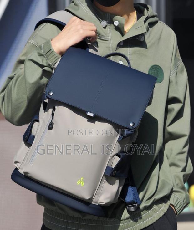 Backpack Waterproof And Anti Dust · Photo 4