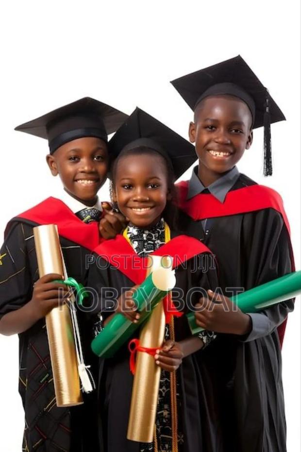 Graduation Gown / Robe For Kids · Photo 6