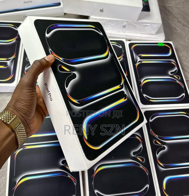 New Apple iPad Pro 11 (2024) 256 GB Black · Photo 2