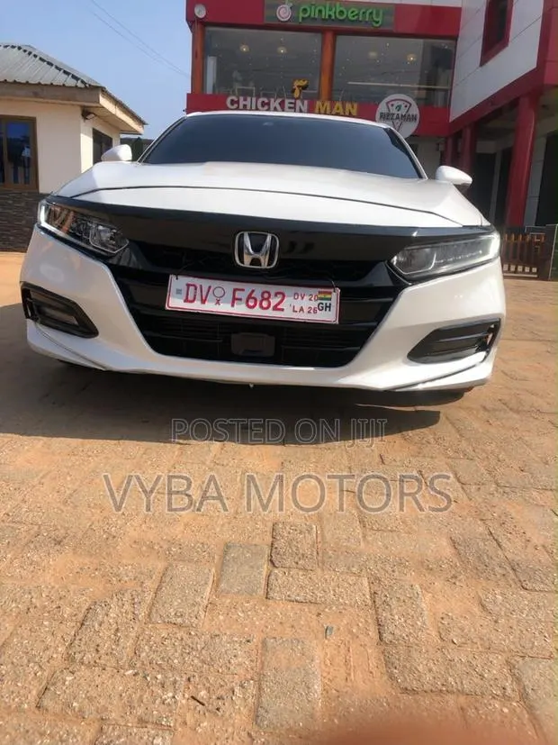 Honda Accord Sport (1.5L 4cyl Turbo CVT) 2019 White · Photo 1