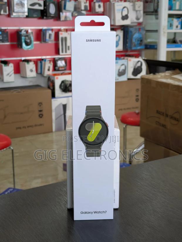 Samsung Galaxy Watch 7 40mm Green · Photo 1