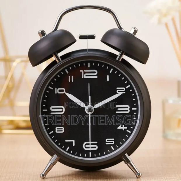 Antic Alarm Clock · Photo 1