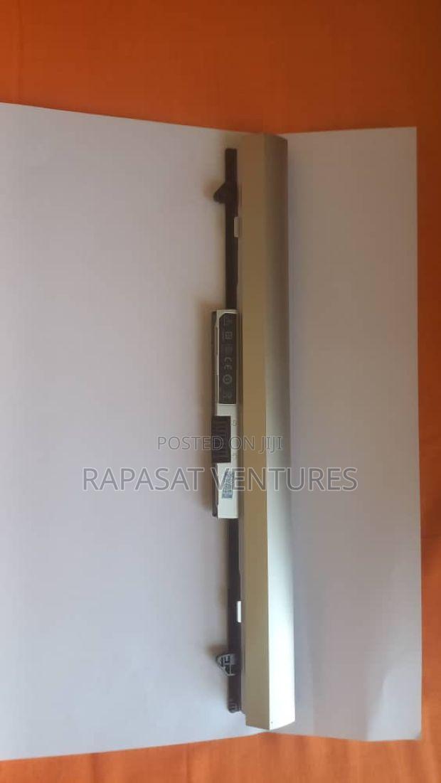 Hp Ro04 Battery · Photo 1