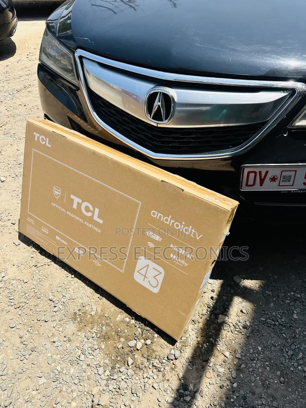 Upgrade Your Viewing Experience With TCL Smart 43” Tv · Photo 1