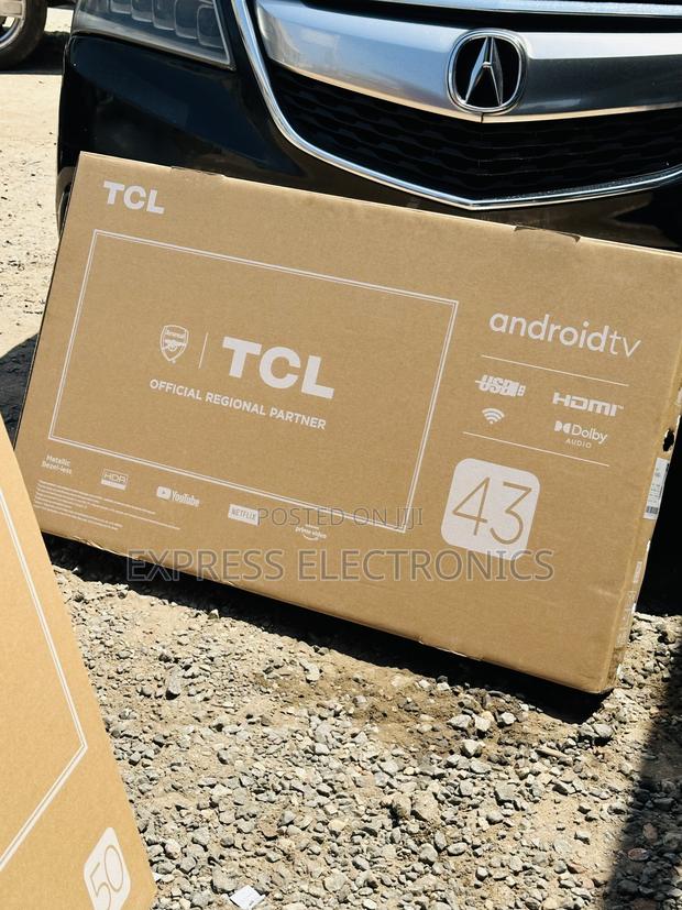 43” Smart TCL Television · Photo 1
