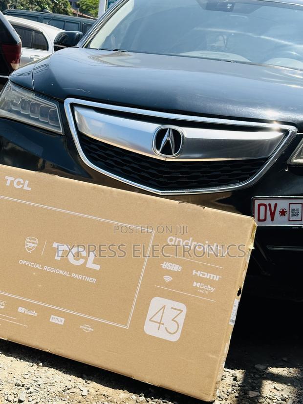 Quality View Display FHD Smart TCL 43” · Photo 1