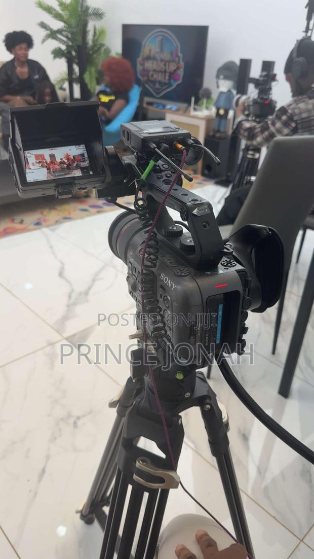 Rent Sony Fx6 Cinema Line Camera Accra Ghana · Photo 2