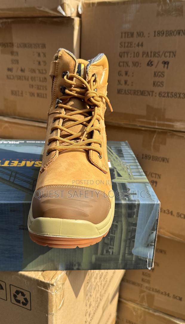 Heavyduty Safety Boot · Photo 3