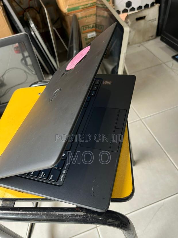 Laptop Dell Latitude 12 7250 8GB Intel Core i7 SSD 128GB · Photo 3