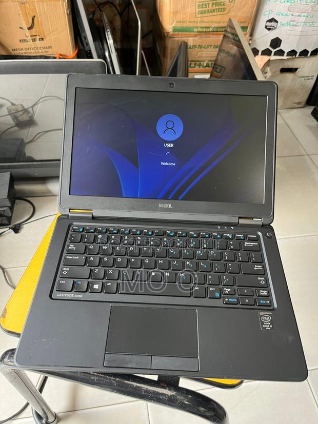 Laptop Dell Latitude 12 7250 8GB Intel Core i7 SSD 128GB · Photo 1