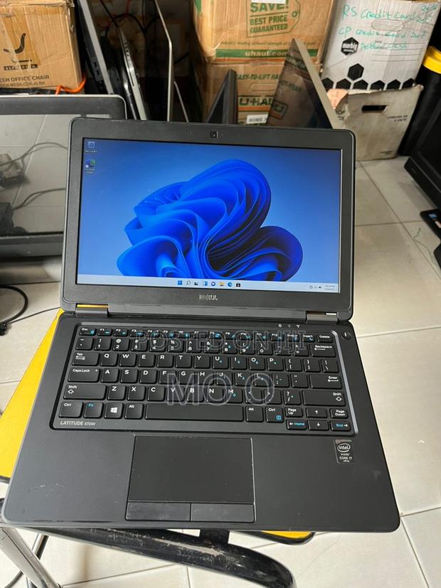 Laptop Dell Latitude 12 7250 8GB Intel Core i7 SSD 128GB · Photo 4