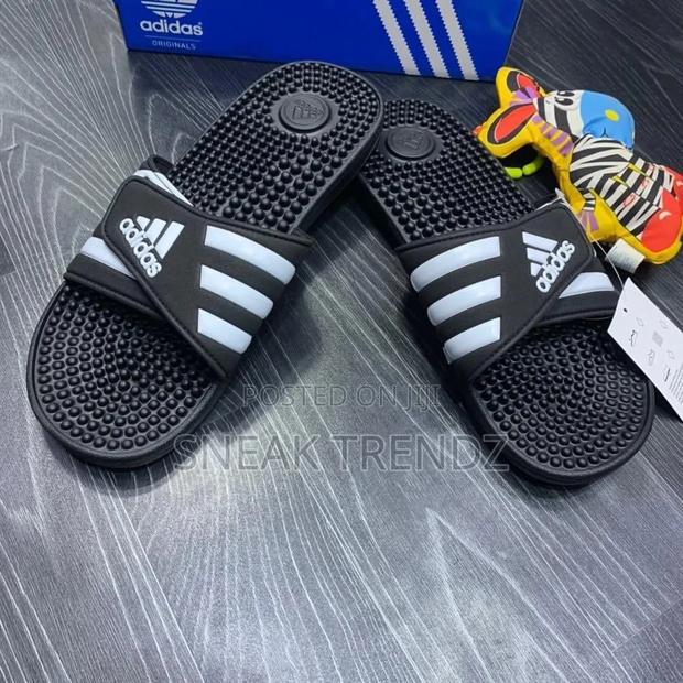 Adidas Masage Colors · Photo 1