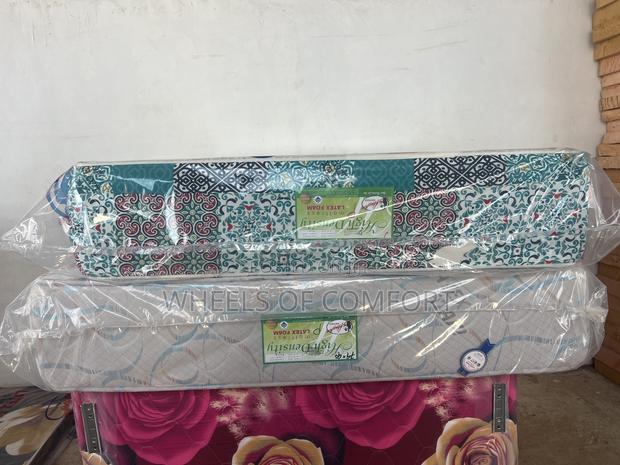 Latex Foam Hd1 12inches Queen Size Mattress · Photo 3