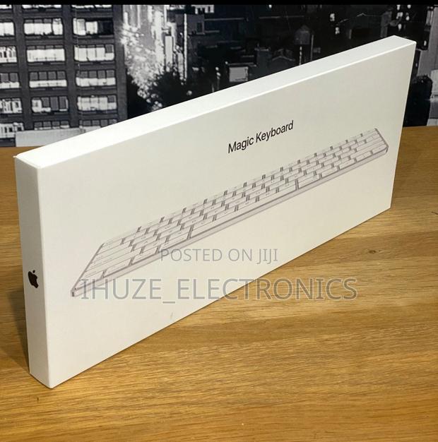Latest Magic Keyboard (USB–C) - Us English · Photo 2