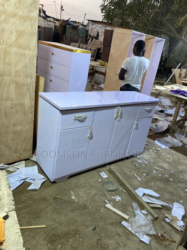 Quality Kitchen Cabinet 5ft Payment After Delivery · Photo 1