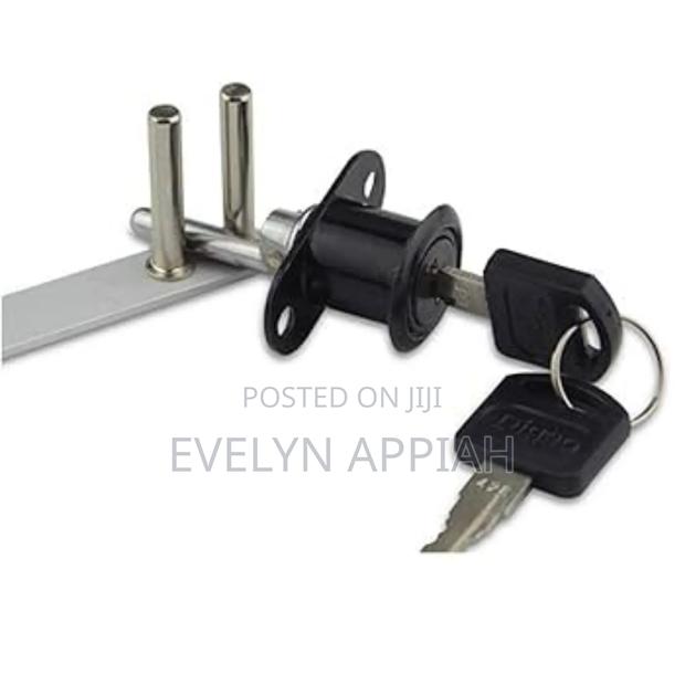 16mm 19mm Central Drawer Lock · Photo 5