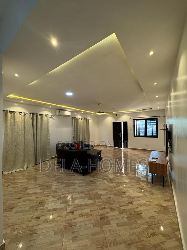2bdrm Apartment in Housing Down for rent · Photo 2