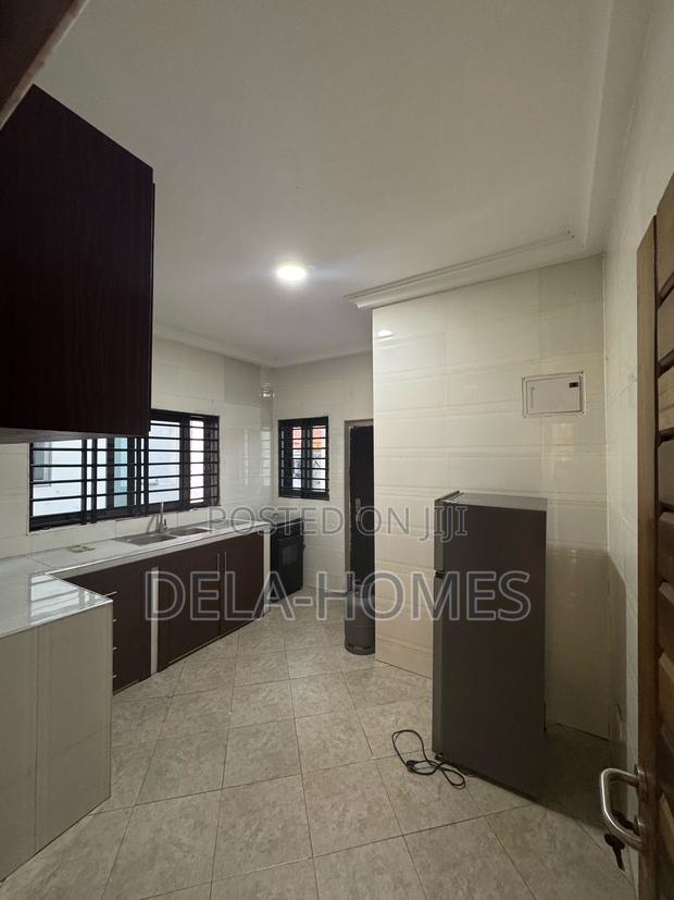 2bdrm Apartment in Housing Down for rent · Photo 7