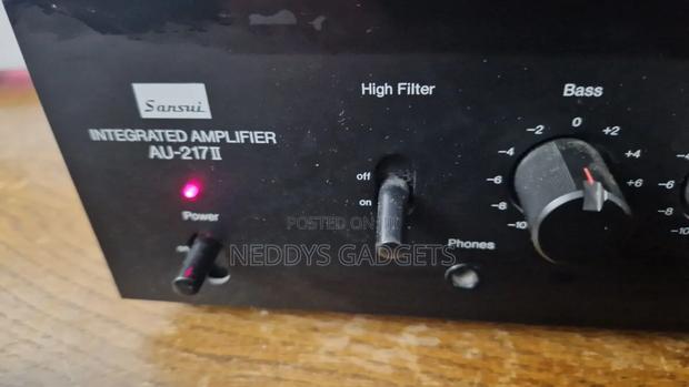 Excellent Vintage Sansui Au-217ii · Photo 3