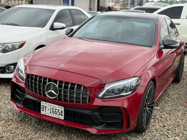 Mercedes-Benz C300 Sport 4Matic Sedan AWD (2.0L 4cyl 7A) 2017 Red · Photo 1
