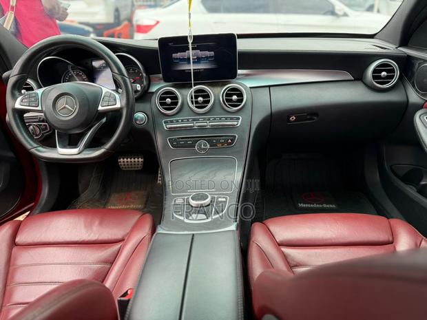 Mercedes-Benz C300 Sport 4Matic Sedan AWD (2.0L 4cyl 7A) 2017 Red · Photo 6
