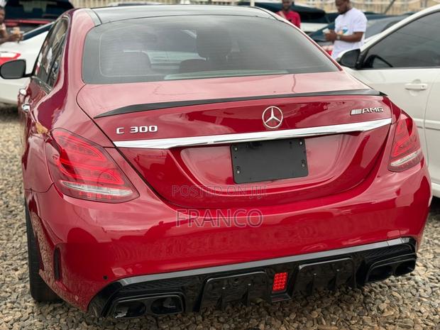 Mercedes-Benz C300 Sport 4Matic Sedan AWD (2.0L 4cyl 7A) 2017 Red · Photo 4