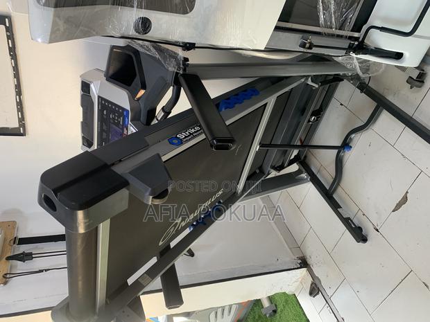Nautilus Treadmill 150kg · Photo 5