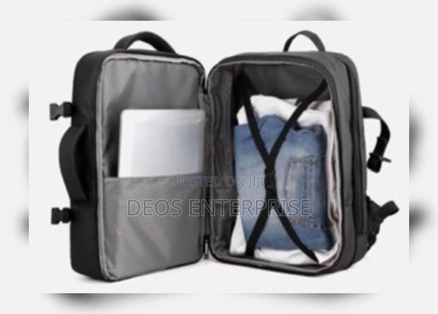 Omaska 17 Inch Waterproof Backpack for Students Workers · Photo 1