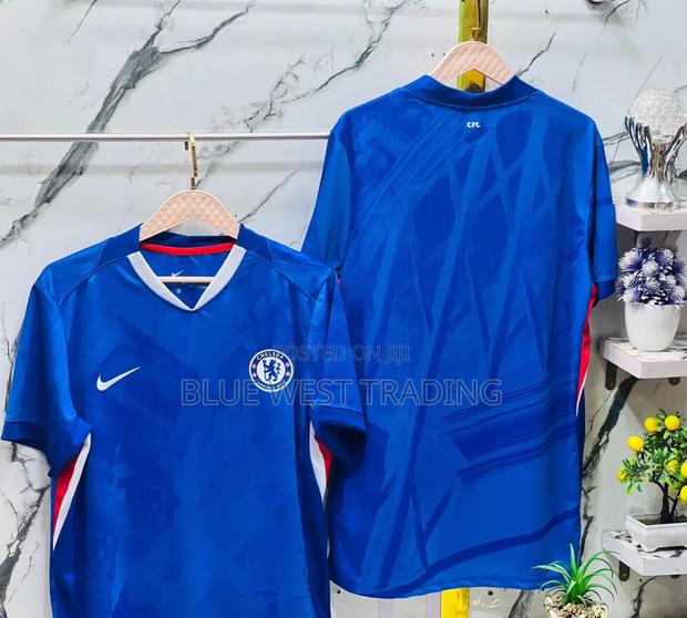 Chelsea 2025/2026 Home Jersey · Photo 1