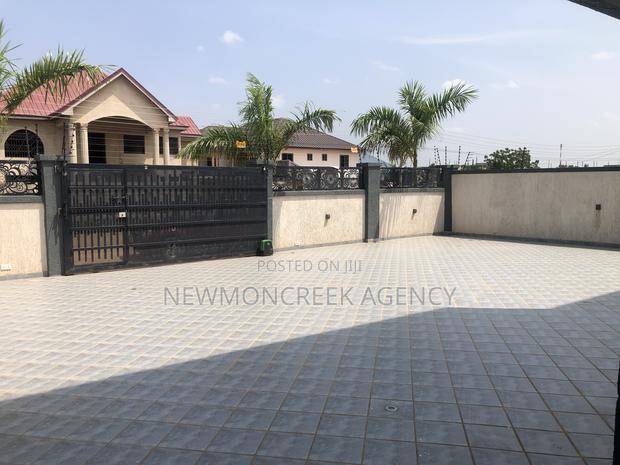 4bdrm Duplex in New Legon for sale · Photo 3