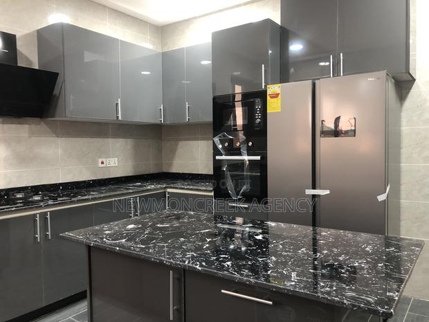 4bdrm Duplex in New Legon for sale · Photo 6